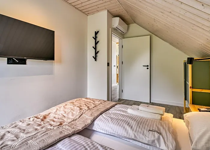 Slowmood - Z Sauna I Jacuzzi, Sun & Snow Апартаменты Подгужин