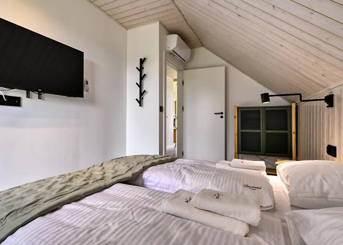 Апартаменты Slowmood - Z Sauna I Jacuzzi, Sun & Snow Подгужин